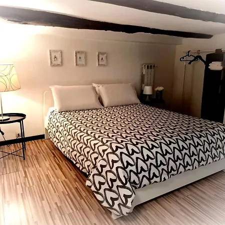 Akihome Portanova Appartement Napels